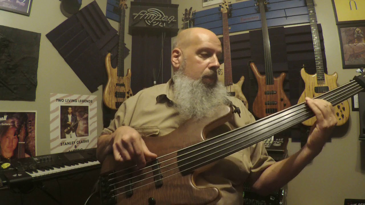 Carvin B50 Fretless