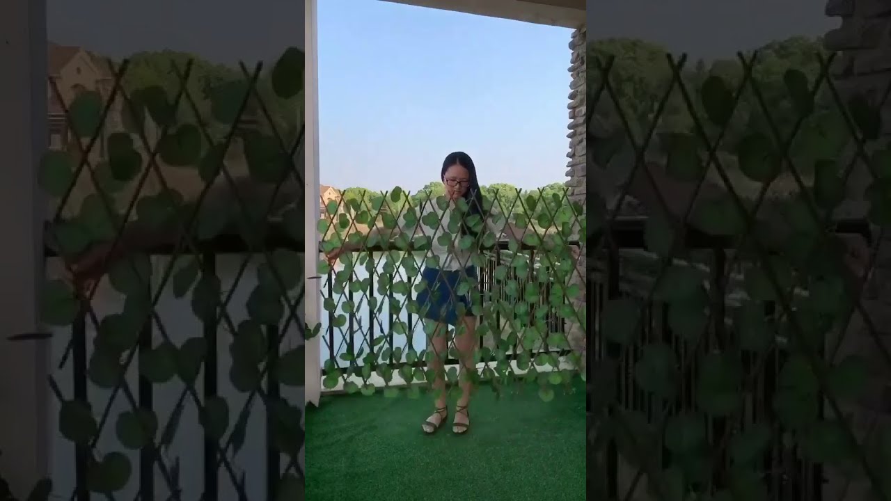 Expandable Grass Fence Artificial Hedge Green Leaves Trellis for Wall D&eacute;cor & Garden Decor