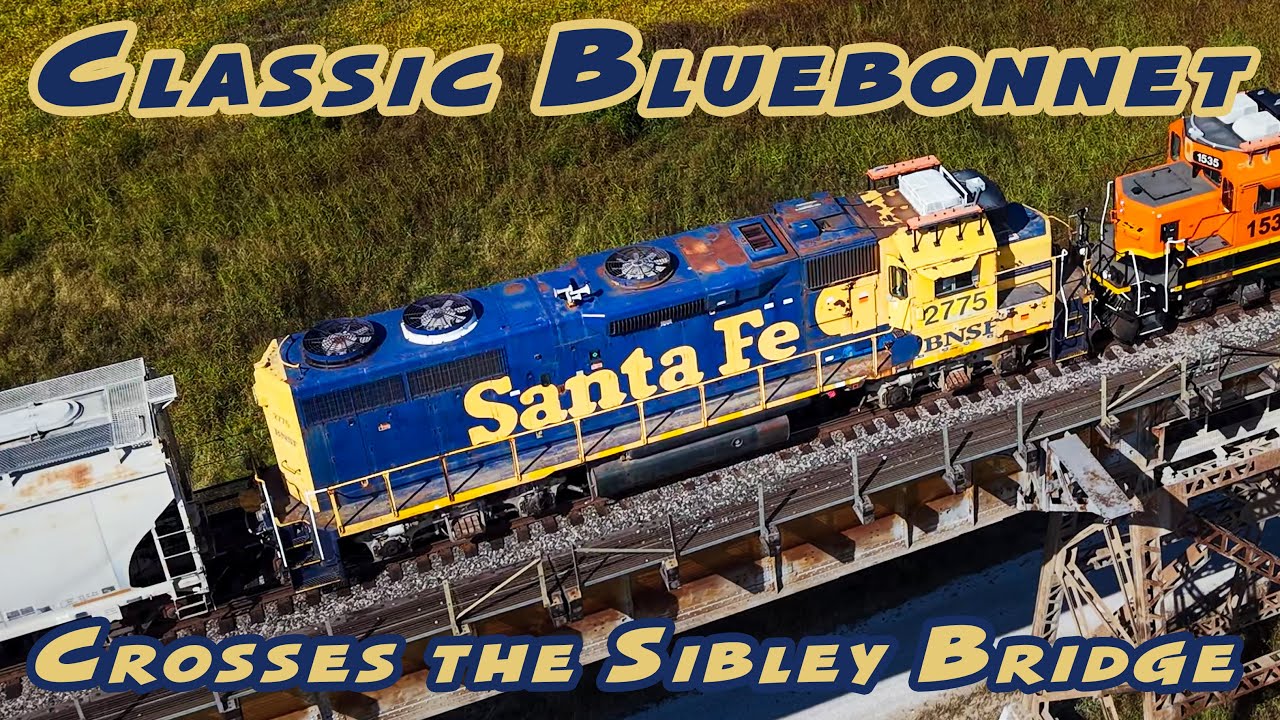 Bluebonnet on the mainline; Santa Fe Bluebonnet GP9, GP39-2, SD40-2 all cross the Sibley Bridge
