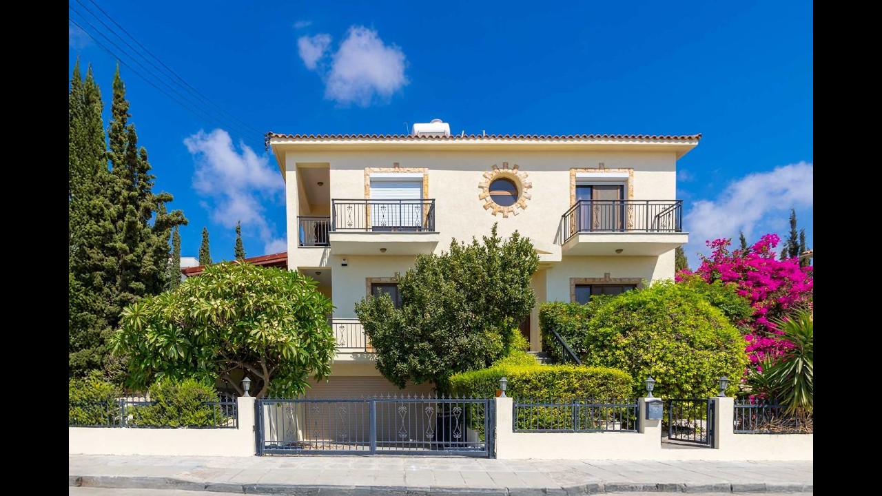🏡 Mediterranean Villa in Mouttagiaka | 4 Bedrooms + Private Pool