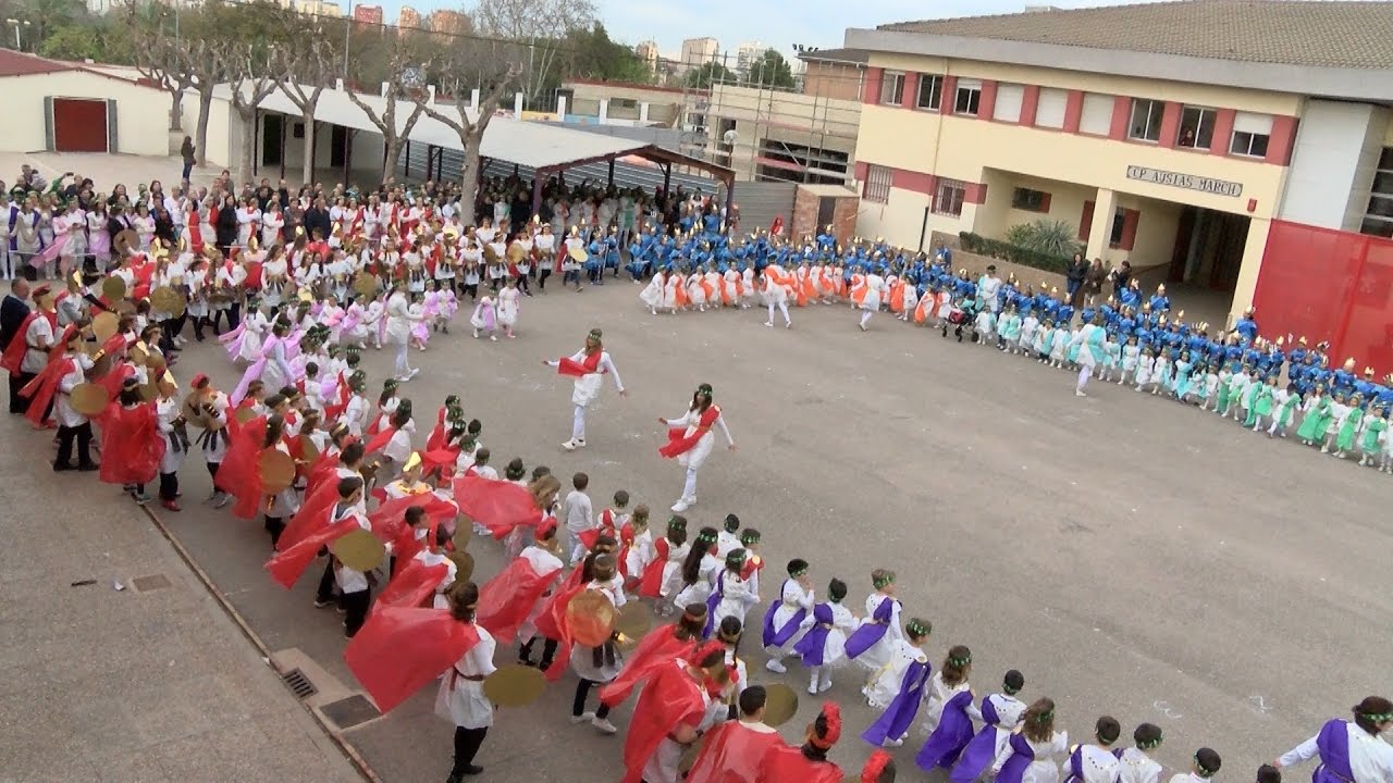 Celebración del carnaval en el colegio Ausiàs March