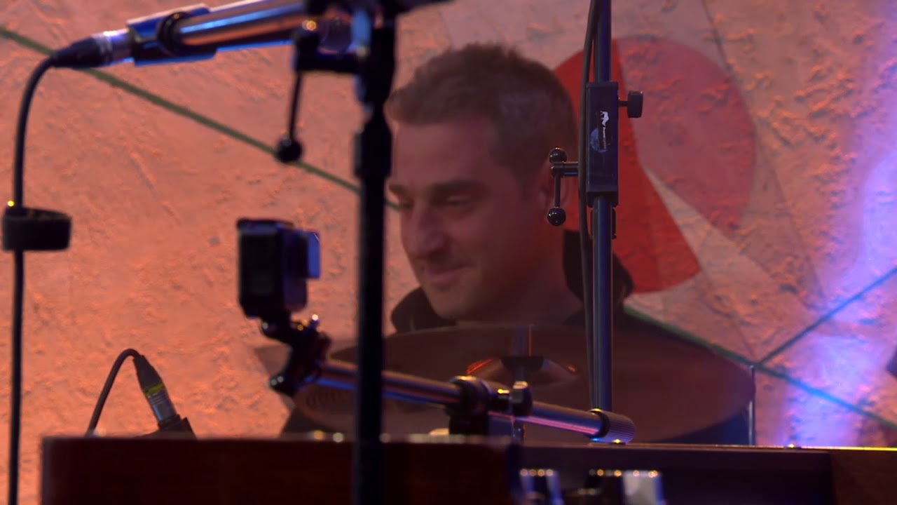 03. Elvis Stanić Group - Bayloon