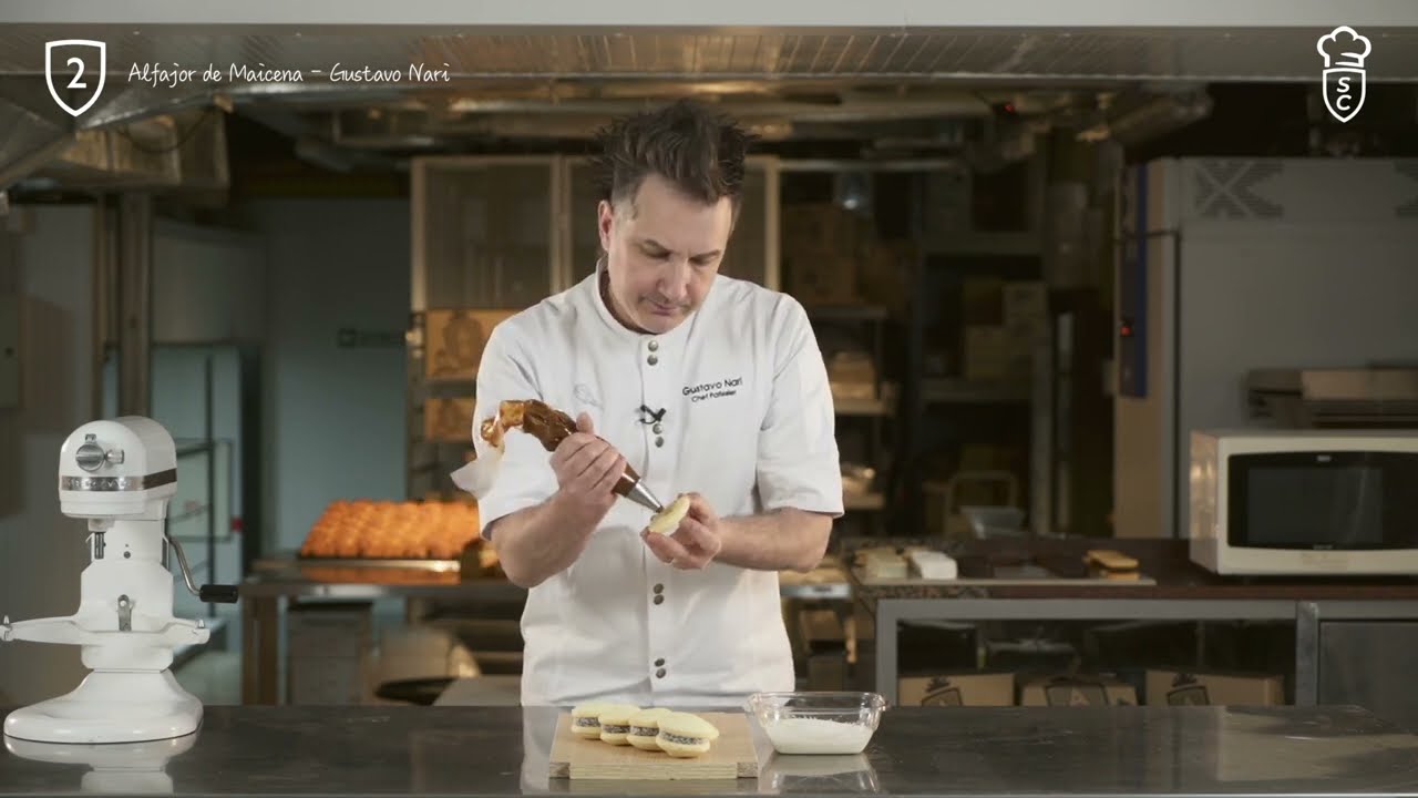 Receta de Alfajores de Maicena con Gustavo Nari, accede al curso online!