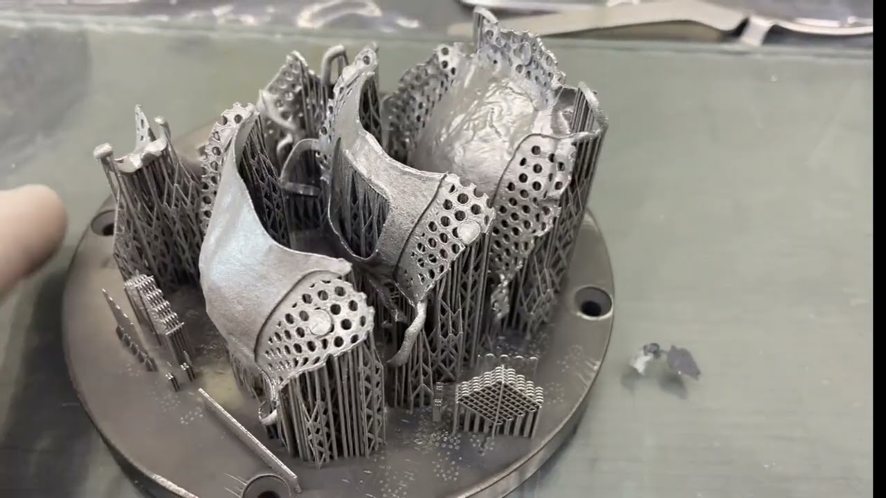 Future Dental Technology: Titanium Denture Frames Made with Metal 3D Printing
