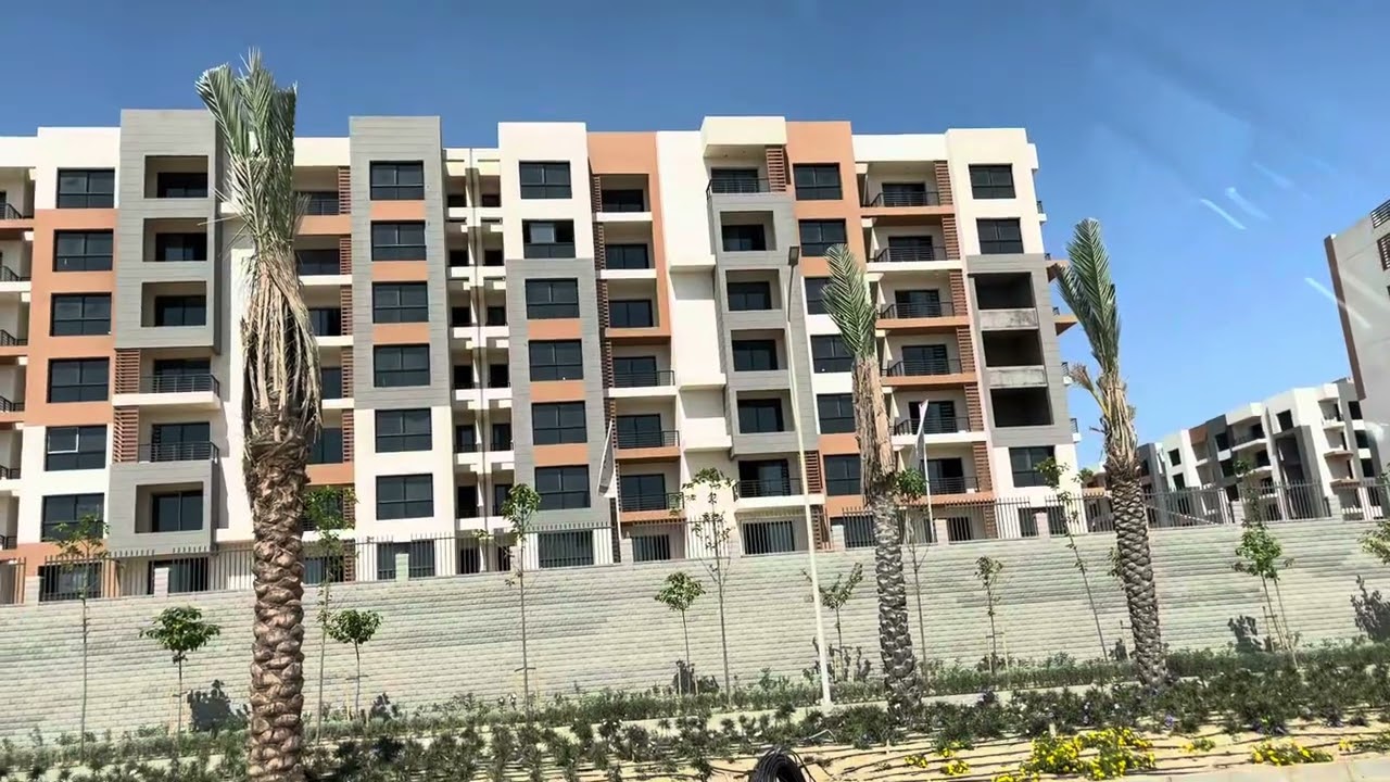 مدخل مستقبل سيتى و الشوارع حول كمبوند لاڤينير و مارك يونيو 2025