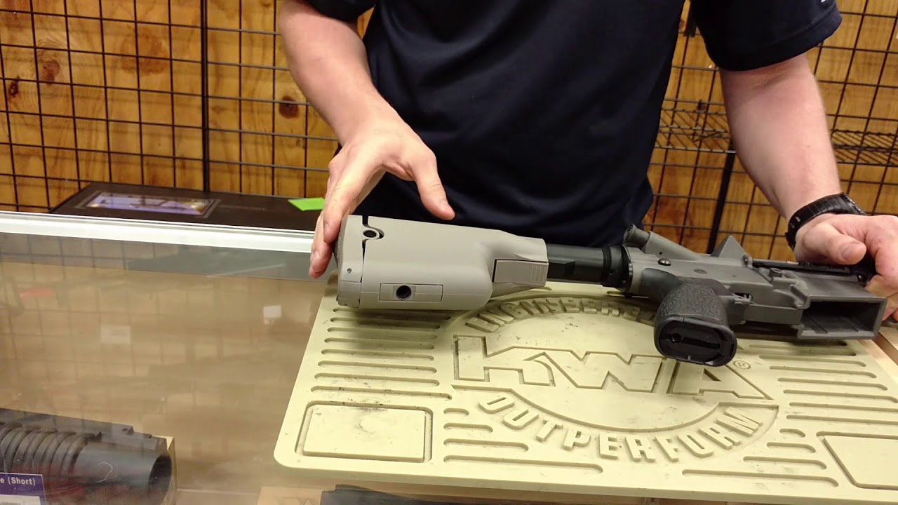 How to change an M4/M16 stock