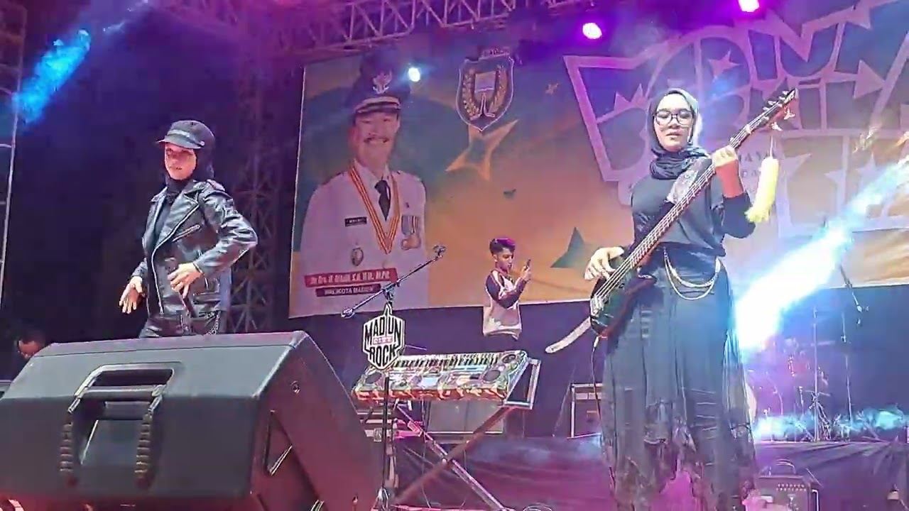 Nyi Roro Kidul CB Band cover by Charisma Project live at MRC Classic Rock