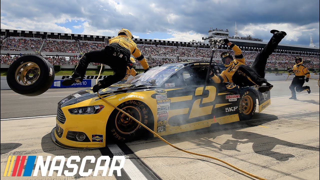 Keselowski's wild moment on pit road