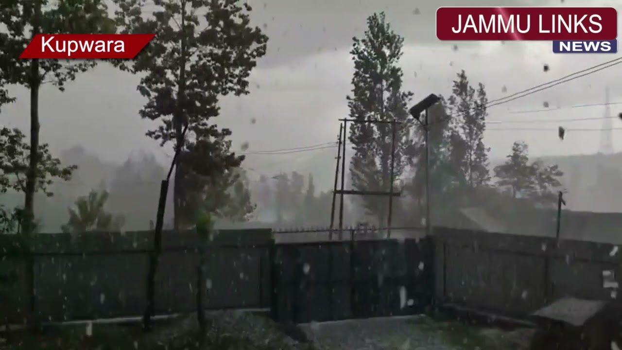 Hailstorm lashes Kupwara district of Jammu & Kashmir