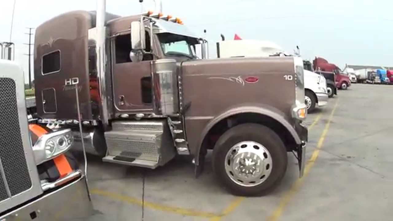3456 big trucks USA Flying J Altoona Iowa