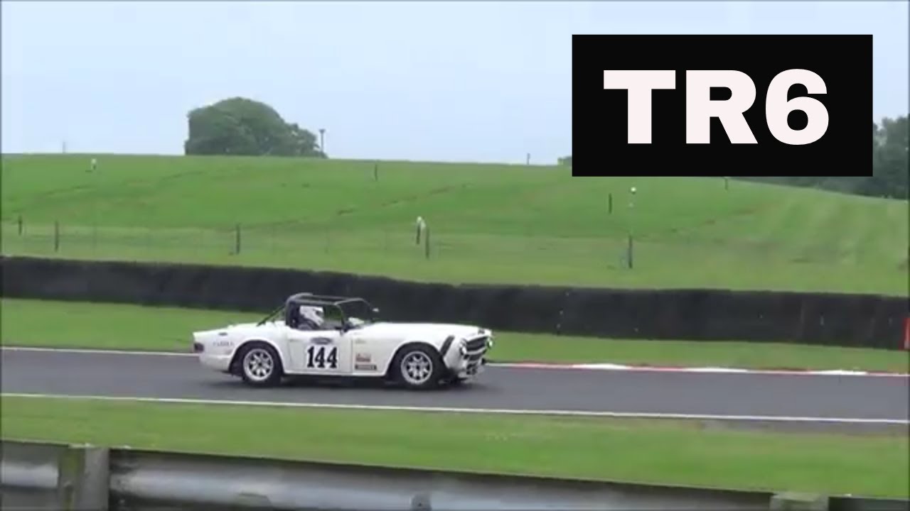 Triumph TR6 on Track - Engine Exhaust Sound