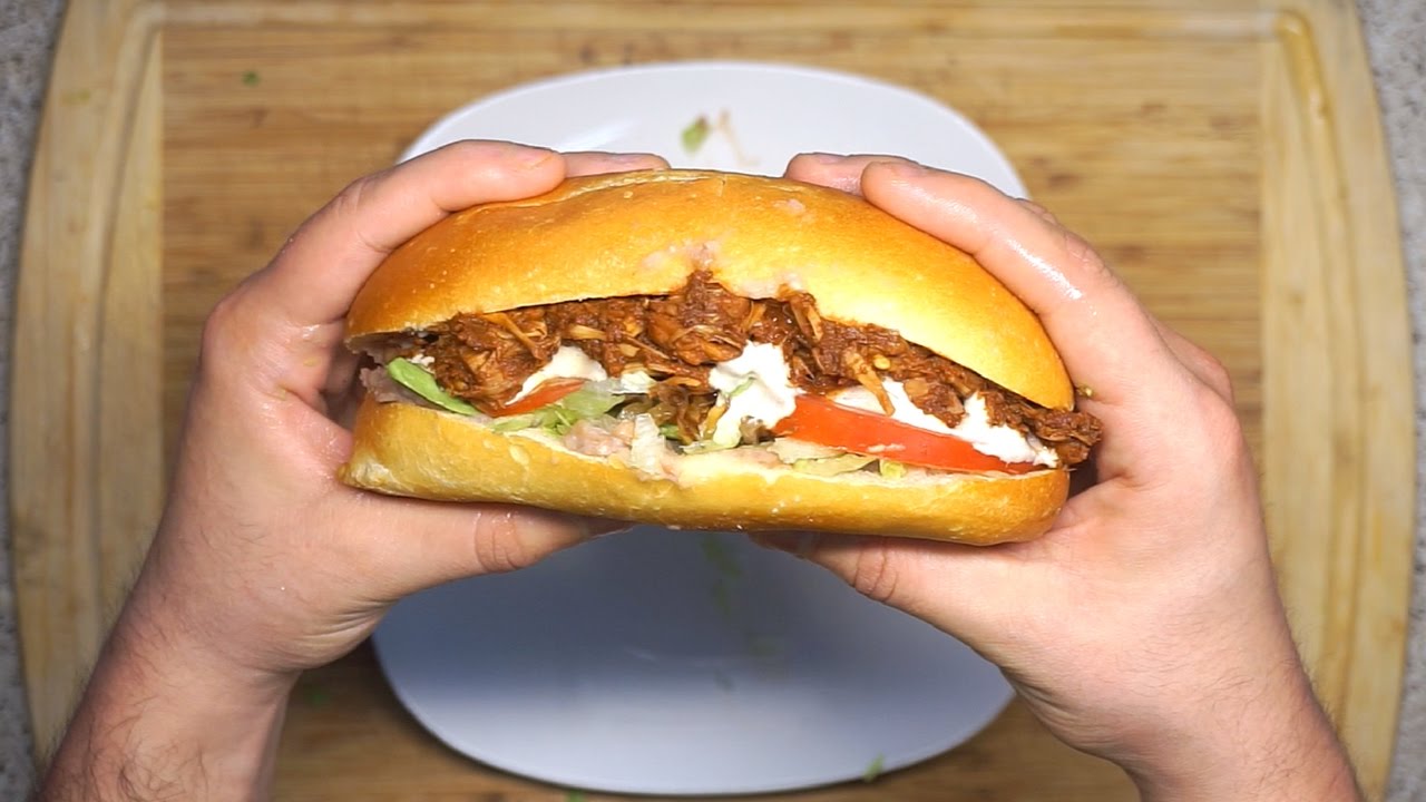 MIS AMIGOS Y FAMILIA PRUEBAN TORTA VEGANA
