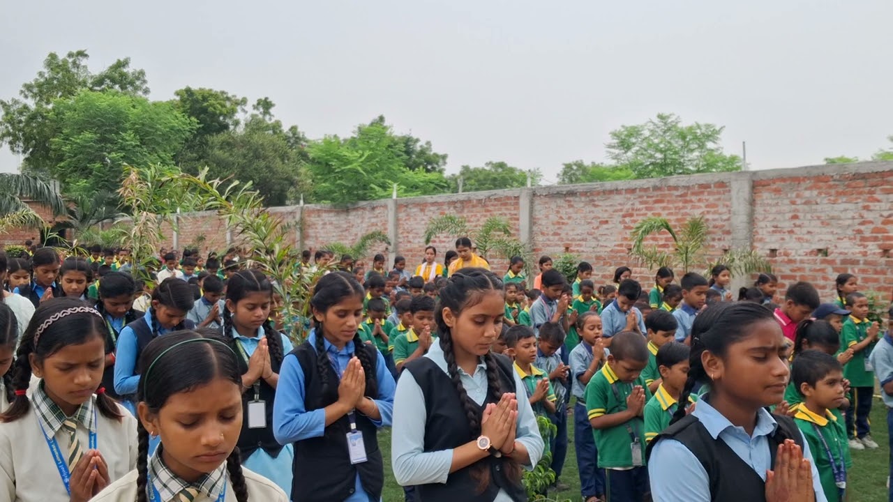 Morning Assembly at DN Public School, Lalmankot,Lakhanpur,Cholapur,Varanasi#School, #studymotivation