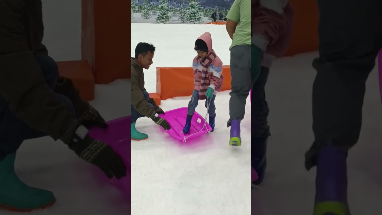 SERUNYA ITU DISINI,DI MUSIM SALJU 🤭🥶⛷️🏂 TRANS SNOW WOLRD SURABAYA 2026