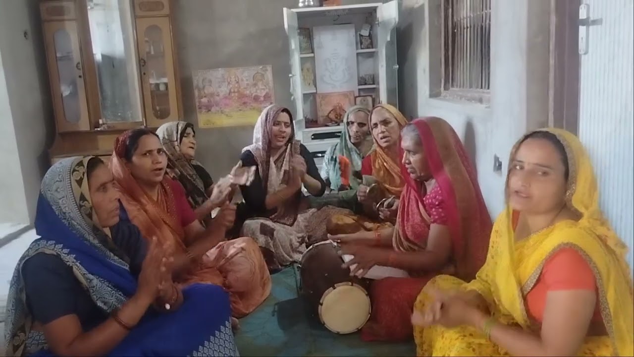मेरी आंसू अन भीगे साड़ी  तुम आजओ कृष्णा मुरारी 