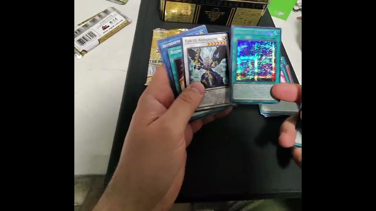 Opening 2022 Tin of the Pharaoh's God Mega Pack #yugioh #tcg #cardgames #Mega #2022 #pharaoh #ygo