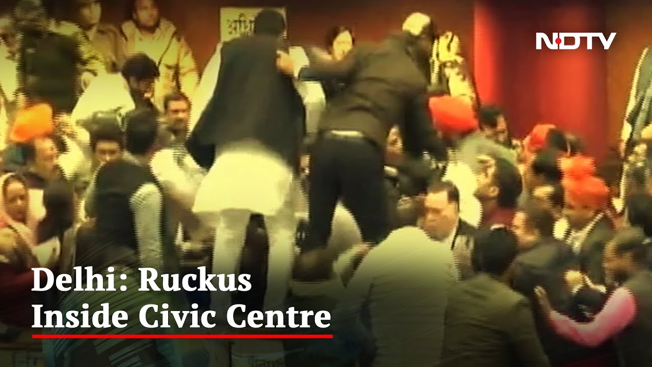 AAP, BJP Clash Stalls Delhi Mayor Election