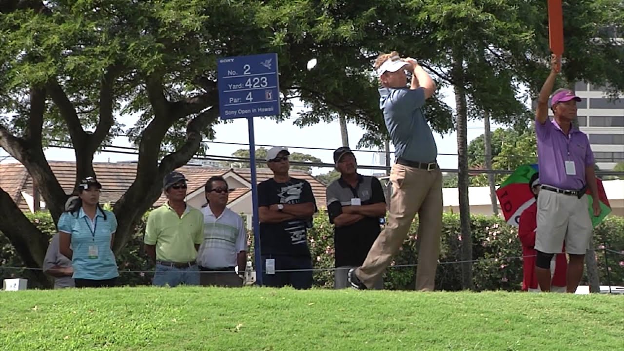 Professional Golfer, Former Naval Officer Visits USS Chung-Hoon