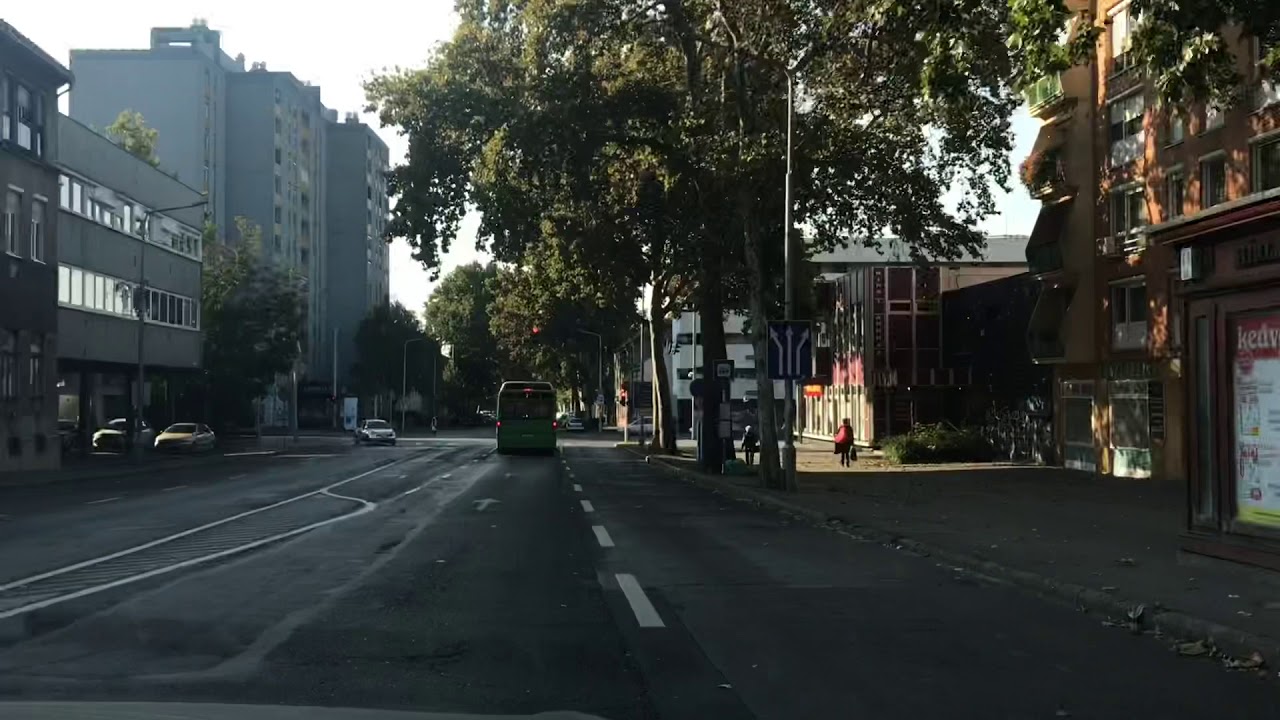 Telezöld a pécsi Szabadság út és a 6-os főútvonal kereszteződésében