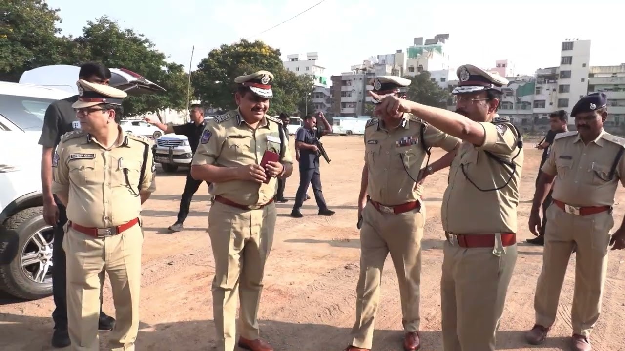 DGP Sri B. Shivadhar Reddy IPS inspects Police Martyrs Memorial, Hyderabad.