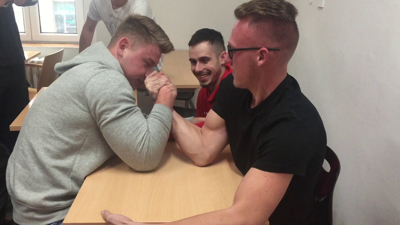Armwrestling at school! Strong guys |czechstreetarmwrestling| part 4