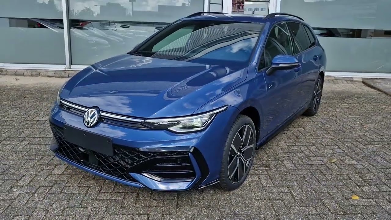 2024 Volkswagen Golf Variant MK 8.5 R-Line Edition in Anemone Blue Walk around in 4K 18
