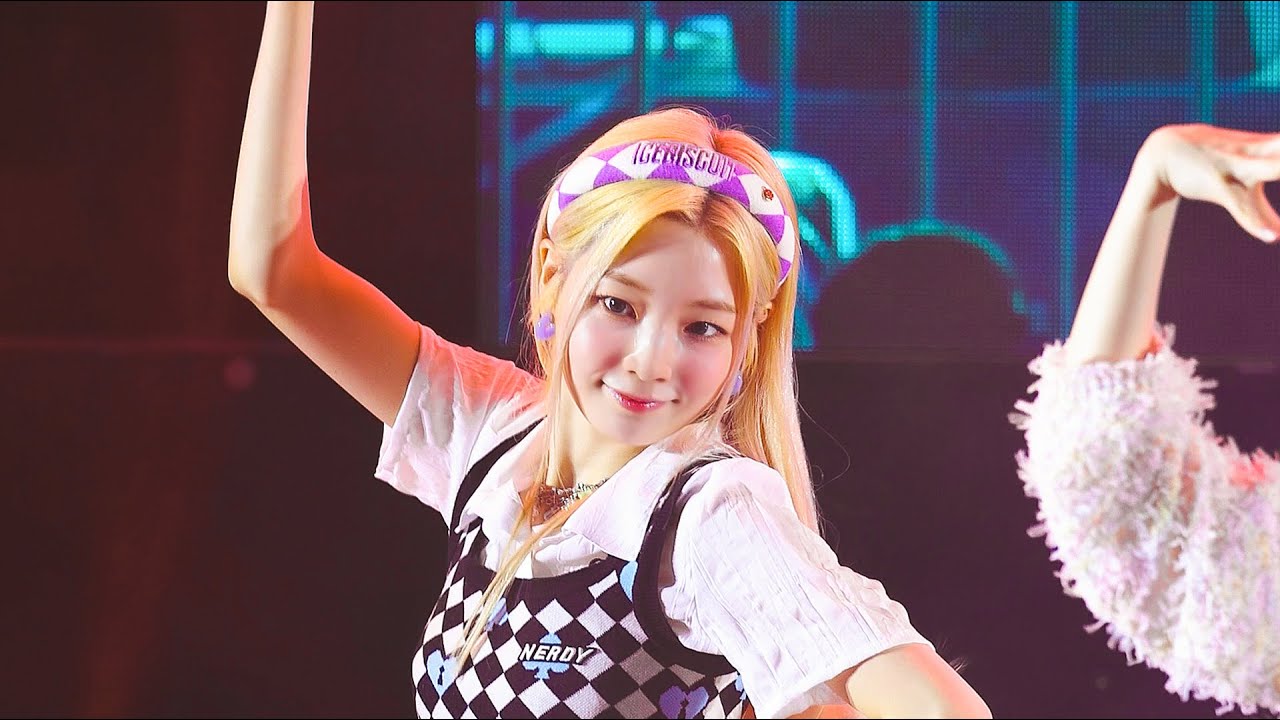 230506 로켓펀치 (Rocket Punch) 연희 (YEONHEE) - FLASH (플래시) - 진주 하대 야외 무대 [직캠 / FANCAM] [4K 60p]