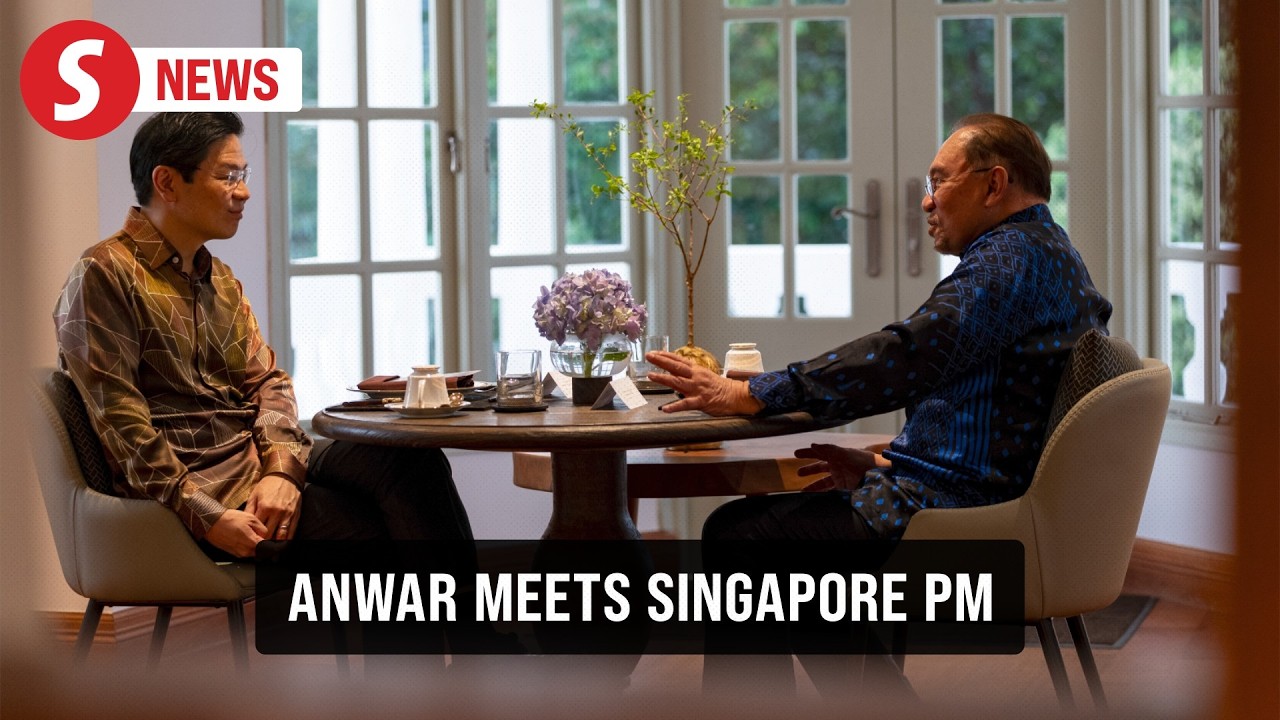 Anwar holds talks with Singapore PM Lawrence Wong