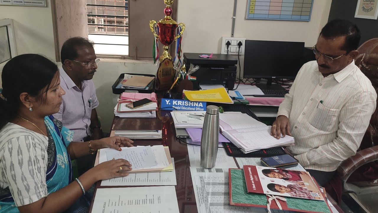 DEO Siddipet visited our school# PMSHRI ZPHS PRAGNAPUR 