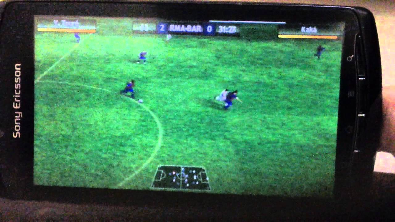 Xperia Play Fifa 10 Gameplay