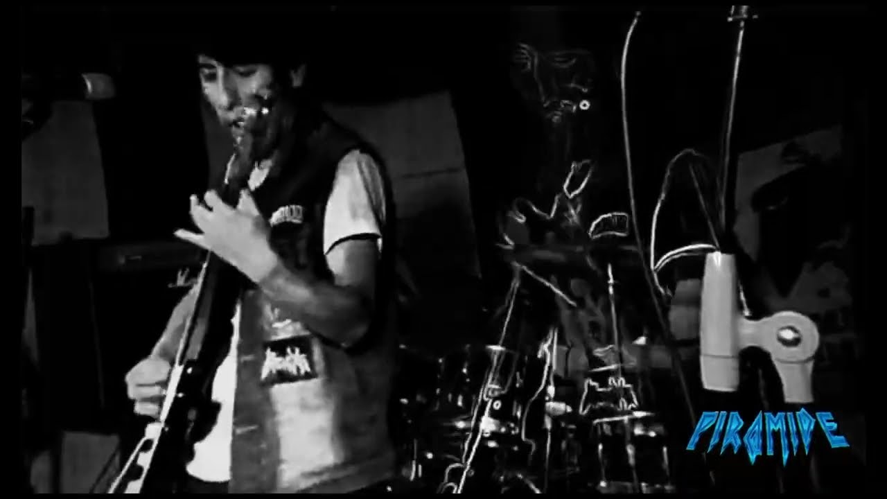 Piramide - Hermandad de la Klefa (Live Subterranea)