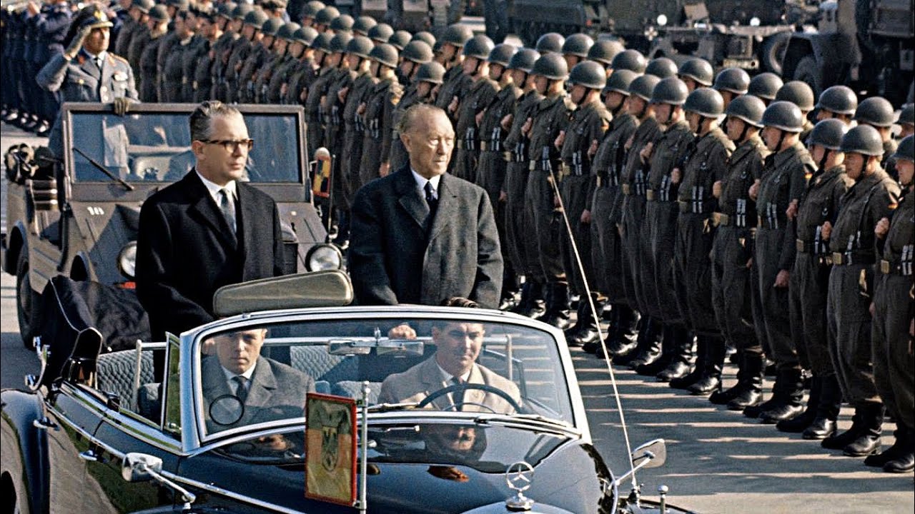 Abschiedsparade der Bundeswehr für Bundeskanzler Konrad Adenauer 1963