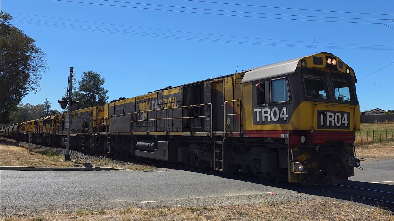 TasRail TR04 TR13 2054 2052 #31 train crossing Relbia Road