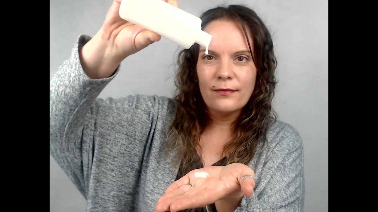 TUTORIAL!! COMO HACER UNA LECHE LIMPIADORA O LECHE DESMAQUILLANTE NATURAL Y CASERA