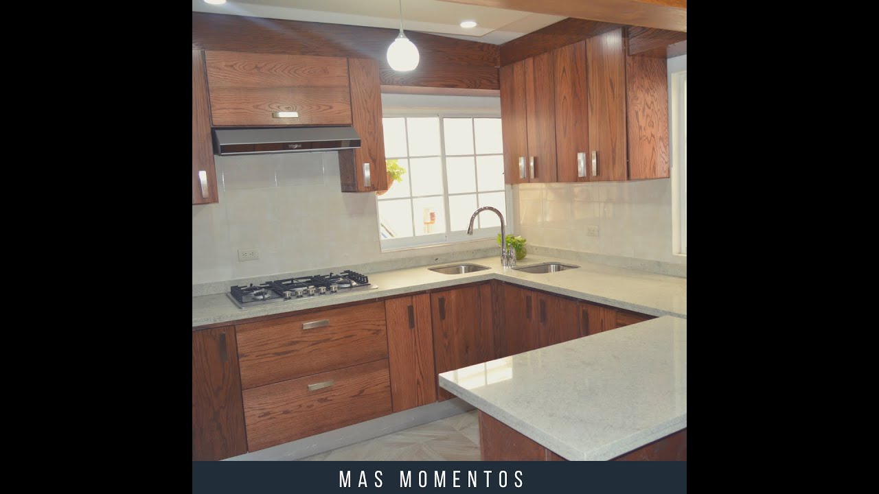 COCINA EN MADERA SOLIDA