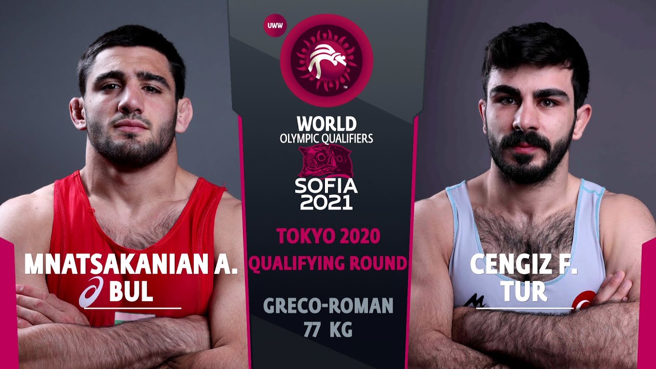 1/2 GR - 77 kg: A. MNATSAKANIAN (BUL) v. F. CENGIZ (TUR)