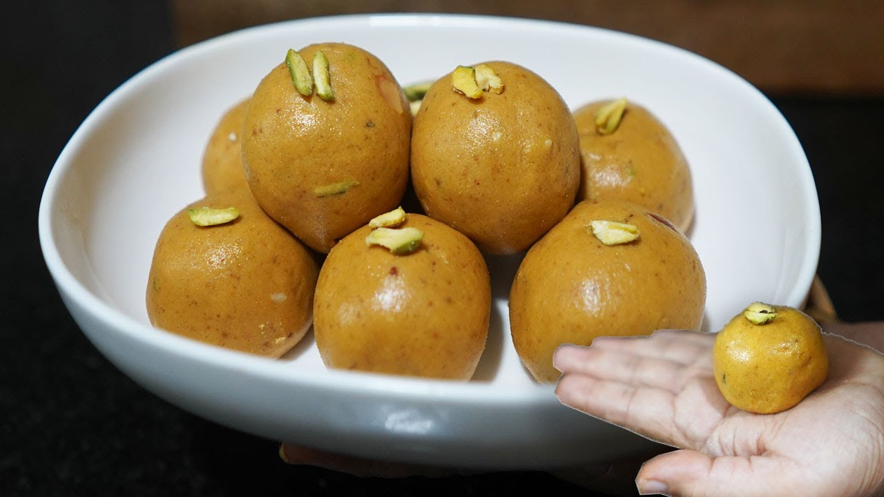 मम्मी ने बनाएं दानेदार बेसन के लड्डू आसान तरीके से | Besan Ladoo | Zayka Ka Tadka