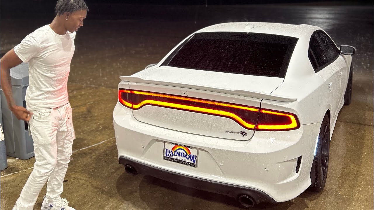 Buying my dream car at 20.. 2019 Hellcat Charger