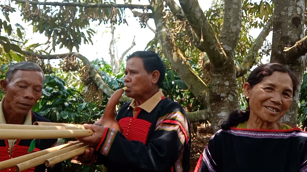 AERAY KLEI ERIT RIN ADUON NUEL AMA TIT