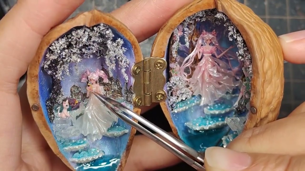 Art Customization Process: Sailor Moon Chibiusa Walnut House Miniature Scene | Handmade