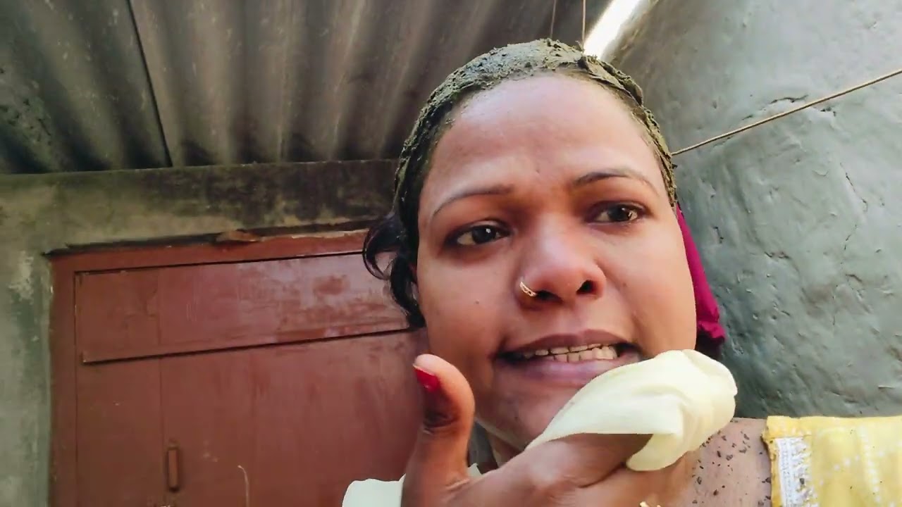 देखिए जो मैंने  रमडी लगाई थी साफ करने के baad, कितना ग्लो दे रहा है सोच भी नहीं सकता वह क्या है🙏🙏👍👍