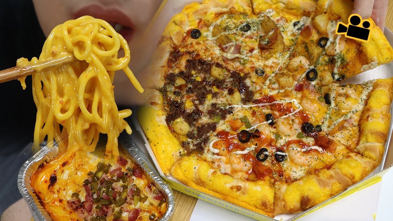 피자샵 맥앤치즈스파게티! Four flavors of pizza! And Mac&Cheese spaghetti Cinema Mukbang DoNam 시네마먹방