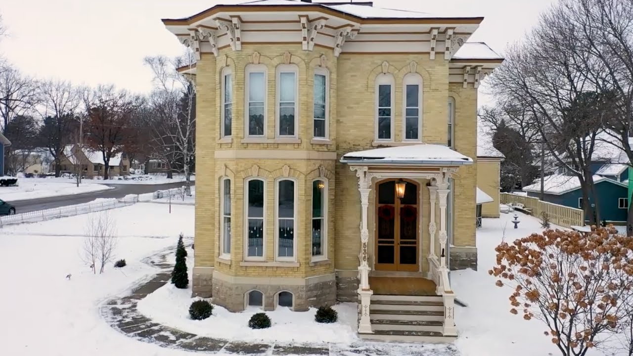Mike & Patti Crump - Ripon WI during the Holidays!