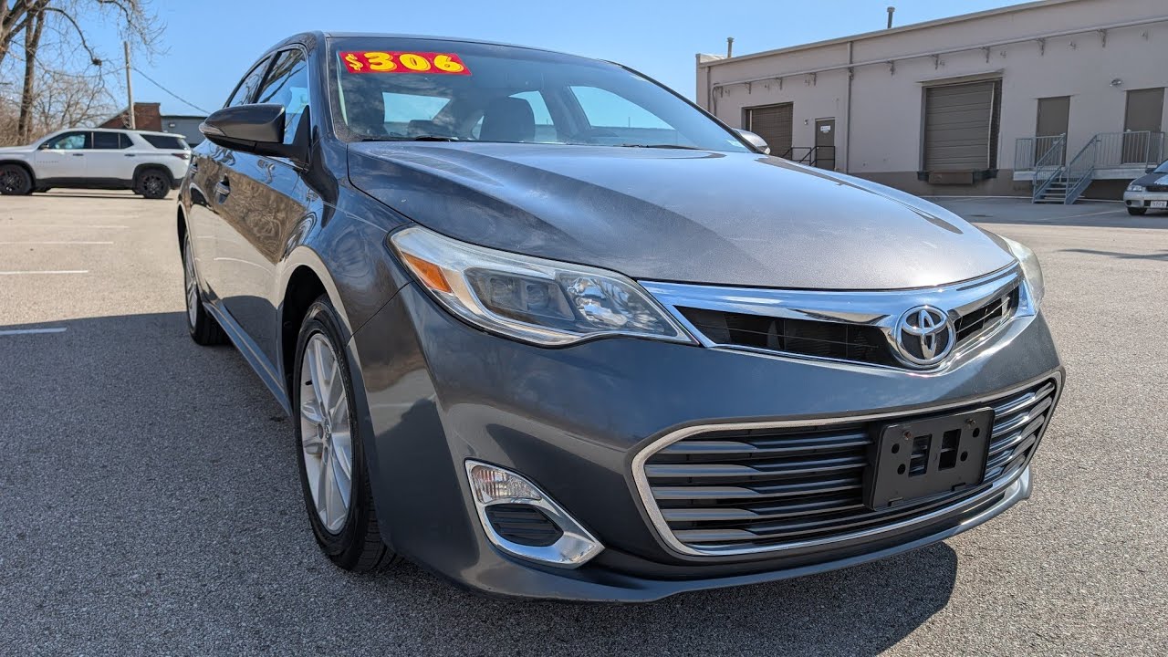 B4233 2013 Toyota Avalon 
