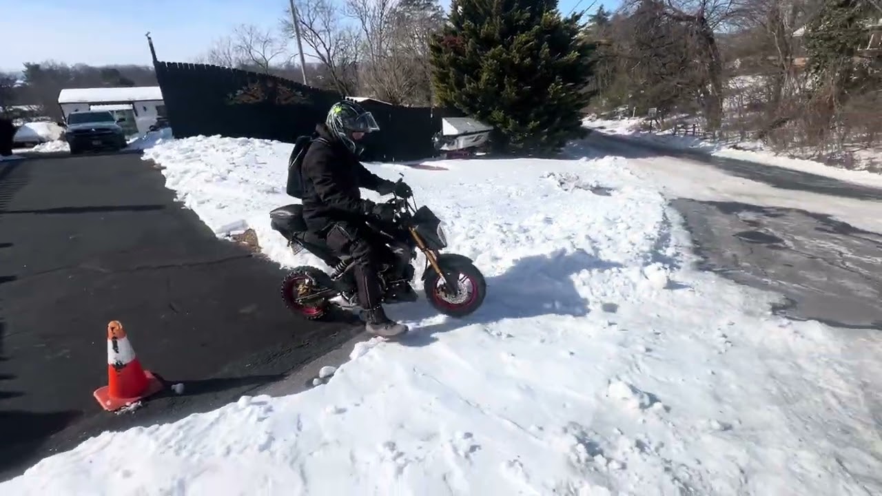 MOTORCYCLE EVERYDAY 