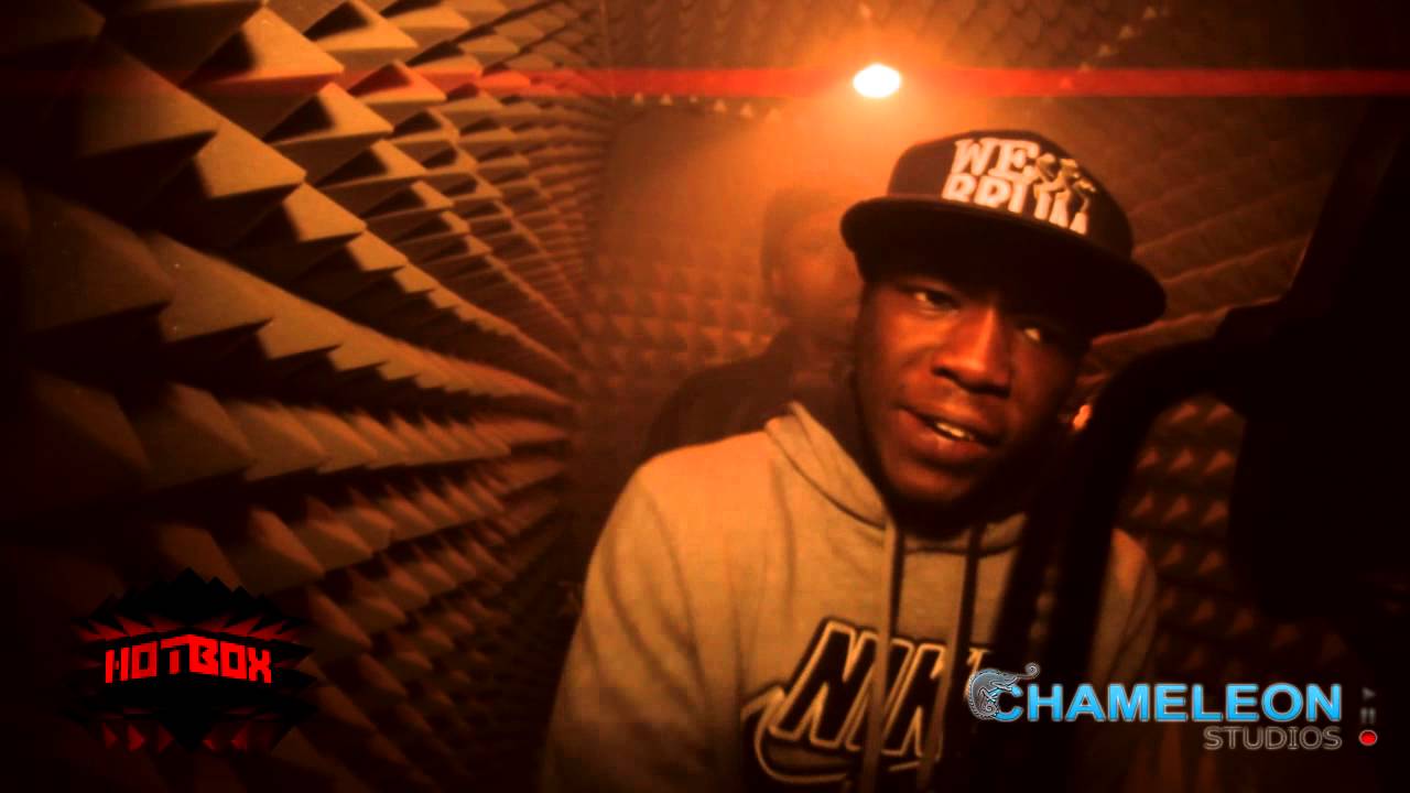 HOTBOX - CHUCKY & JDUBBZ  (EP.07 SE.01)