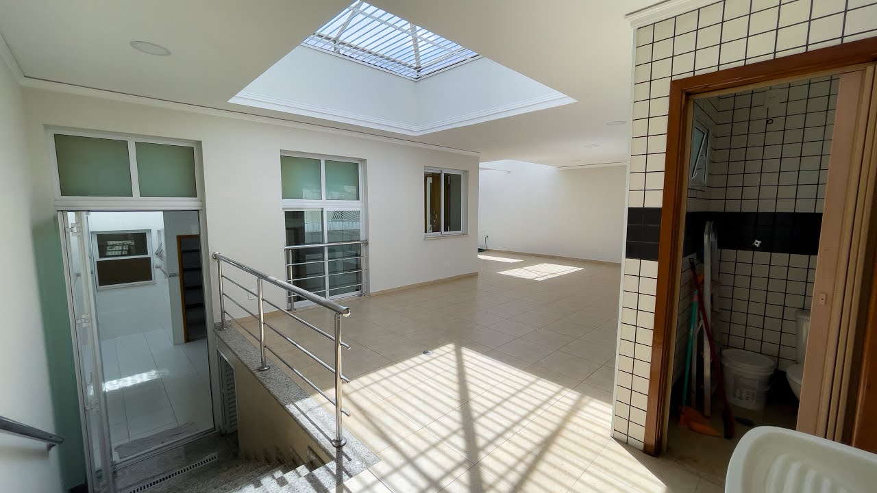 Você vai se surpreender com essa asa a térrea a venda em Barueri - 11 94021-4358