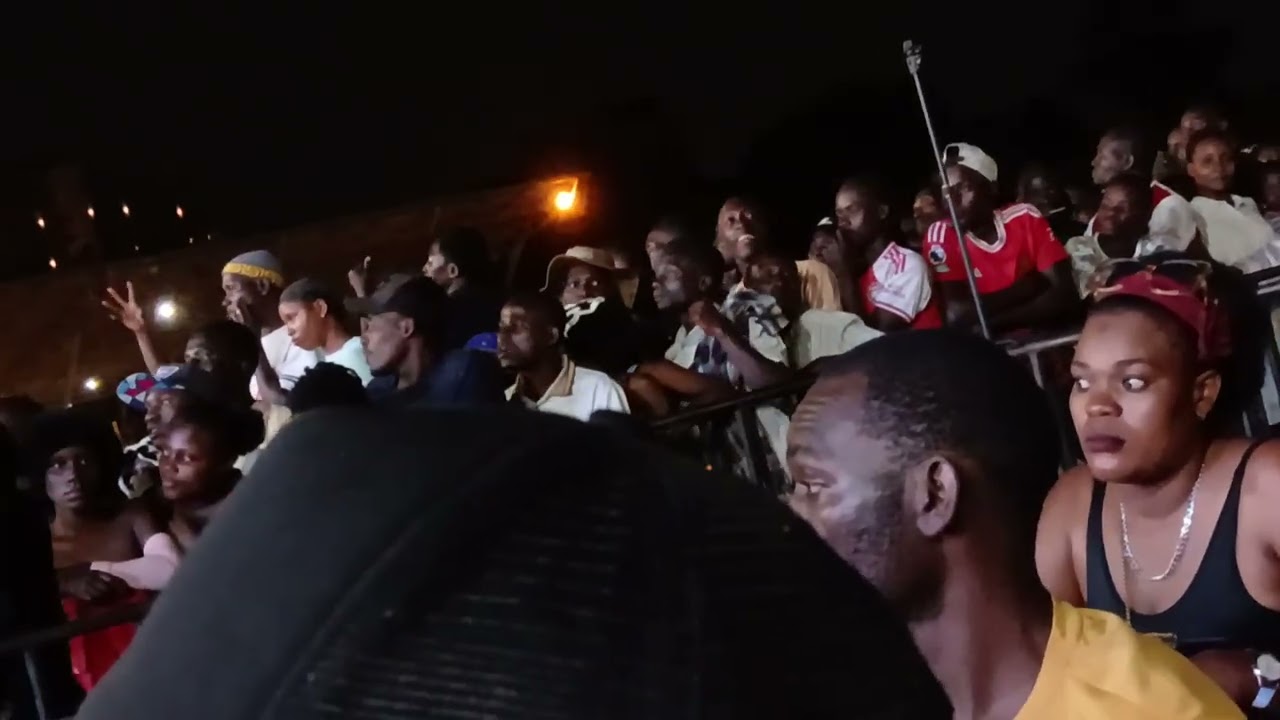 Kazibwe kappo live perform at kololo ground 