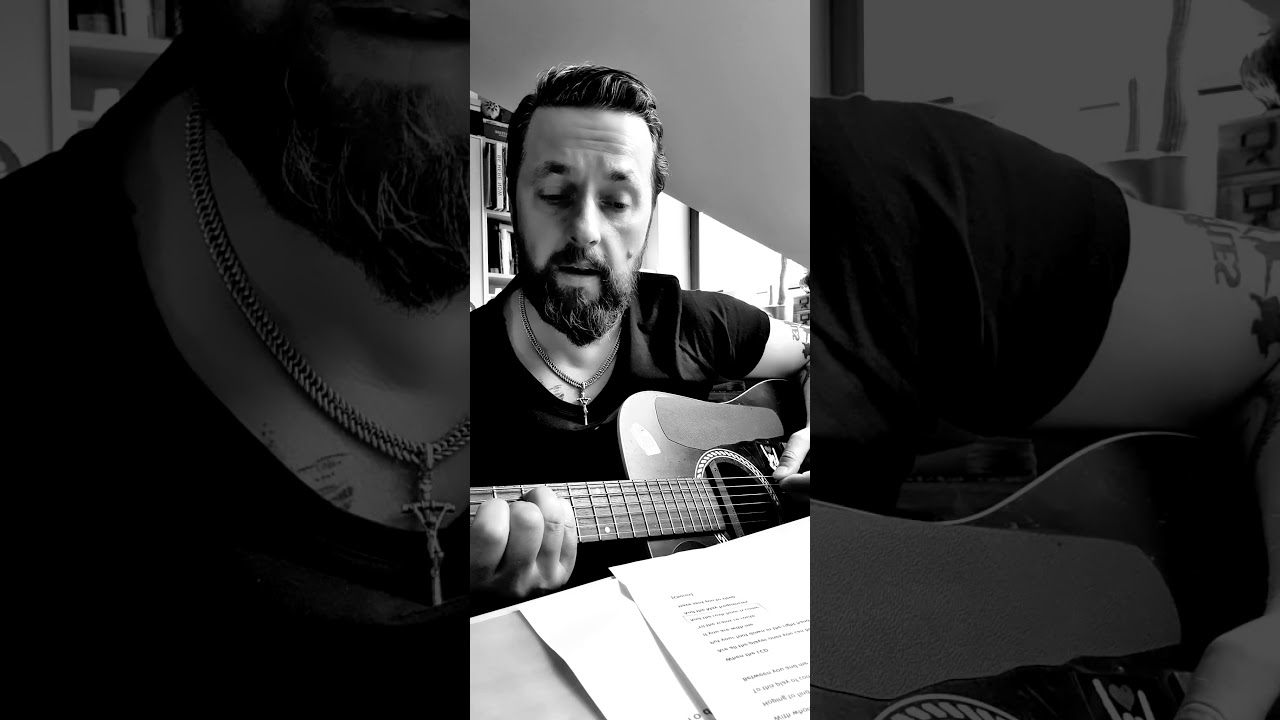 Jacek Kuderski - Hostiles(Damon Albarn  cover)#zostańwdomu