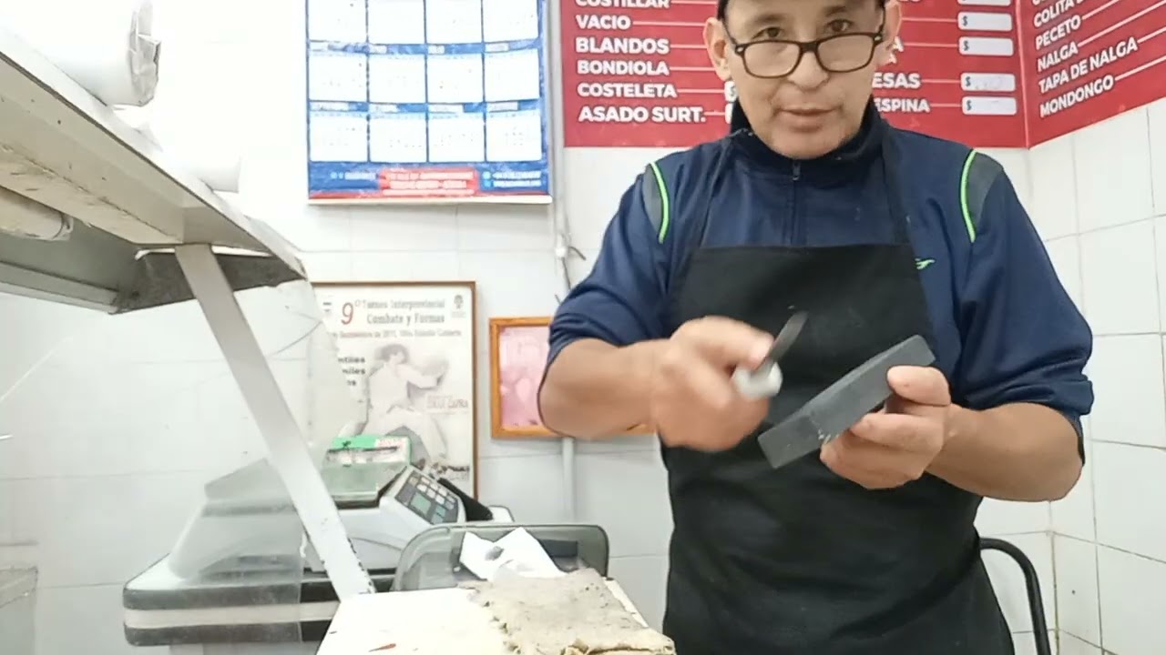 Afilado de cuchillos y arreglo de chaira